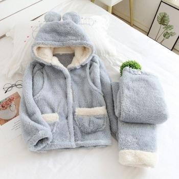 Pijama cálido para embarazadas