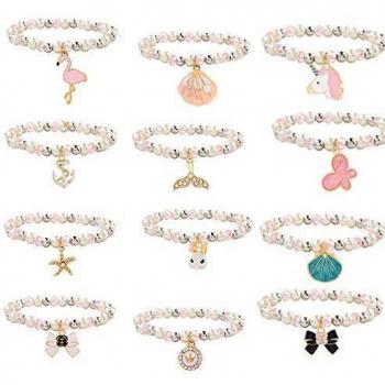 Dipende da ciò che stai cercando. Se stai cercando un braccialetto con tema unicorno per una bambina, allora a ray of sunshine Unicorno Braccialetto Bambina è una buona scelta. Tuttavia, se stai cercando un set di braccialetti amicizia per ragazze, al