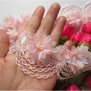 Ruban d'habillage de fleurs en soie fine à perles décoratives et dentelle