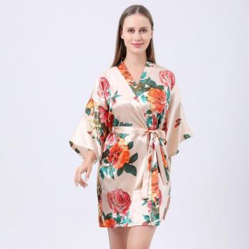 Kimono Corto de Satén Sexy para Boda