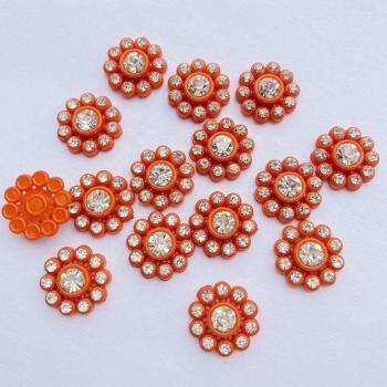 Set de cabochons floraux en résine – 30 éléments brillants D72