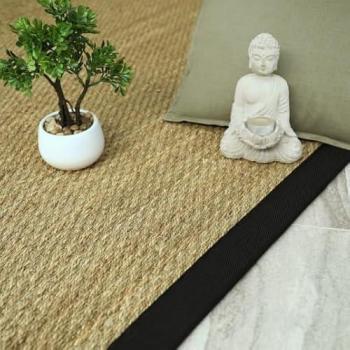 Tapis Kalapa en jonc de mer - Ganse noire - 160 x 230 cm