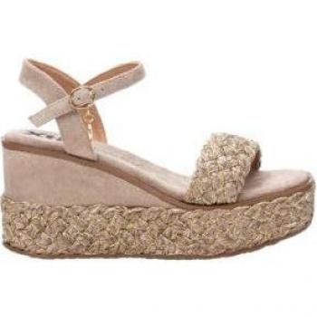Xti para mujer. Sandalias con cuña 142675 beige