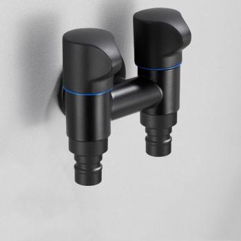 Grifo de Pared Doble de Latón Negro