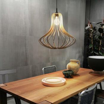 Abat-jour suspendu en bois naturel design rétro
