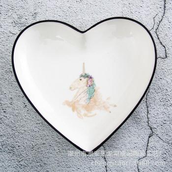 Licorne Gourmande: Assiette de Dessert en Porcelaine