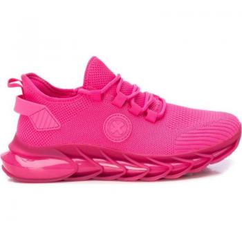 Zapatilla deportiva XTI 142475 fucsia para mujer