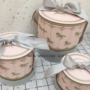 Pochette rose des fiançailles
