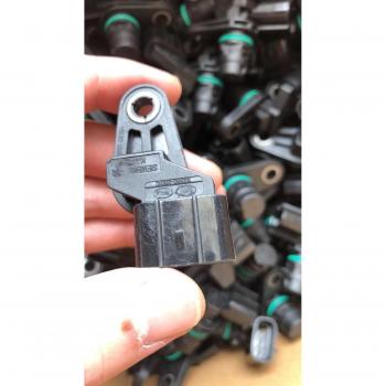 Sensor de posición árbol de levas Hyundai Kia 2.0L 2.4L 06-15