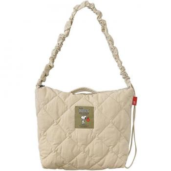 Snoopy Quilted Shoulder Tote