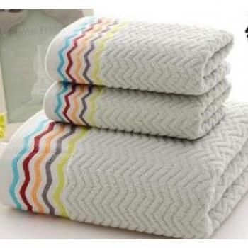 Pink Water Wave 3-Piece Towel Set - 2 Face Towels and 1 Bath Towel