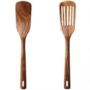 Spatule de cuisine en acacia