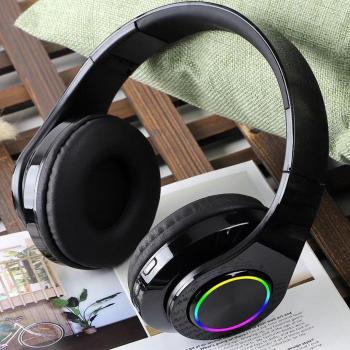 Wireless Gaming Headphones with Noise Reduction and LED Lights