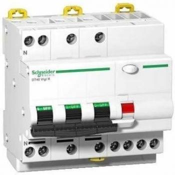 Disjoncteur 3P Courbe C 10A Schneider A9N21221