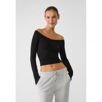 Stradivarius V-neck Ribbed T-shirt in Black S