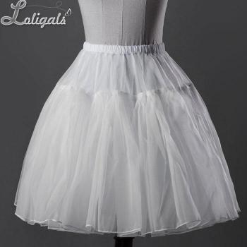 Jupe courte slip en organza, look quotidien décontracté
