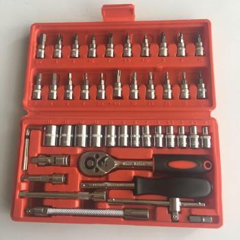 Kit de réparation 46 pièces clé à douille et tournevis