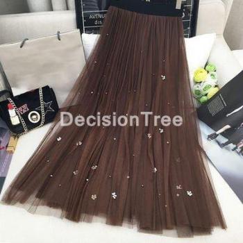 Vestido de malla con bordado de encaje y lentejuelas