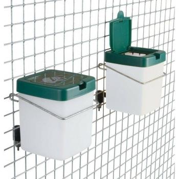 Abreuvoir tétine 0,5 L connecté au réservoir