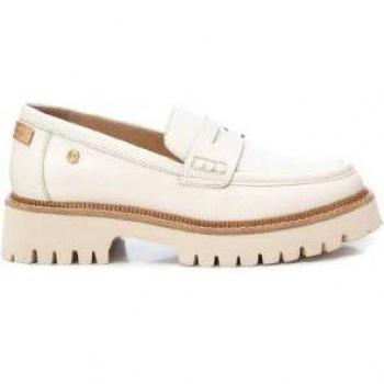 Shoes Mocasin marca Carmela para mujer en color hielo