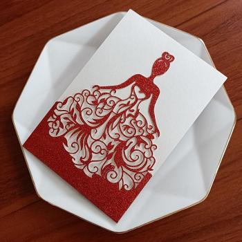 Silver Sparkle Sweet 15 Queen Invitations