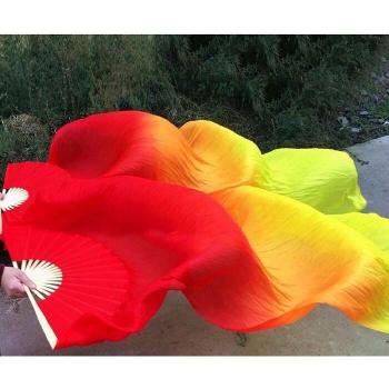 Voile en soie pour danse orientale avec éventails
