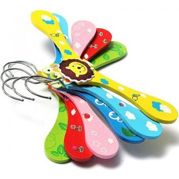 Cintre en bois pour bébés
