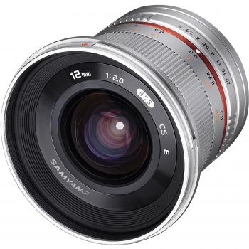 Lente Samyang 12 mm f/2.0 NCS CS montura X de Fujifilm, acabado plateado