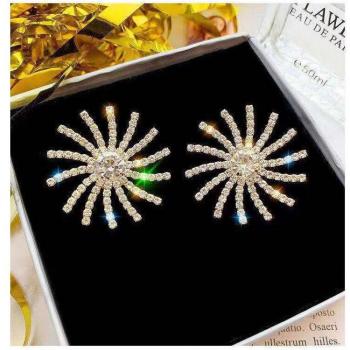 Brilliant Sunflower Stud Earrings