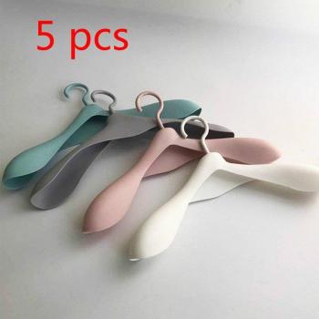 Thickened Wide-Shoulder Plastic Hanger Set – 10 Pack