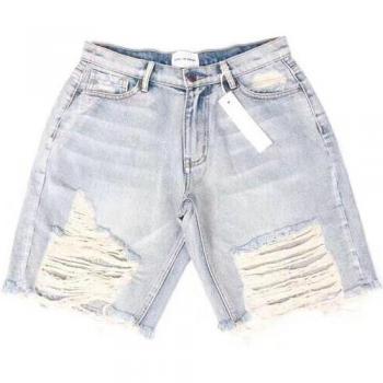 Pantalones cortos deportivos agujero diseño