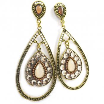 Pendientes 'Sissi' dorados y beige de Les Trésors De Lily