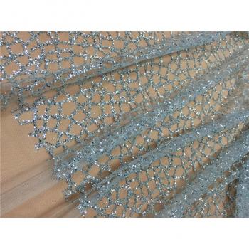 Tela de Encaje Nigeriano con Brillantes Plateados