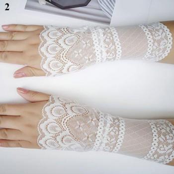 Gothic Lace Fingerless Gloves for Women – Black & White