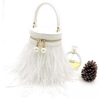 Bolso de mano de invierno con plumas S3188