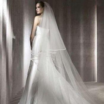 Cathedral Lace Veil with Ribbon Trim