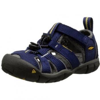 Seacamp II od Keen v tmavomodrej farbe