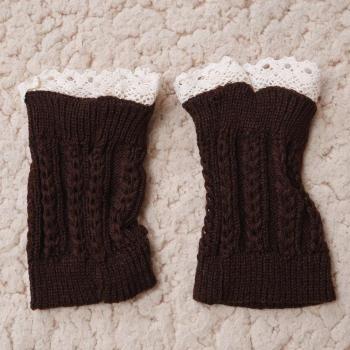 Chaussettes chauffantes tricotées avec dentelle