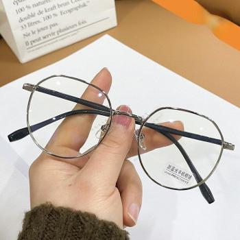 2022 Women's Retro Lightweight Oval Metal Anti-Blue Light Glasses with Simple Flat Lenses