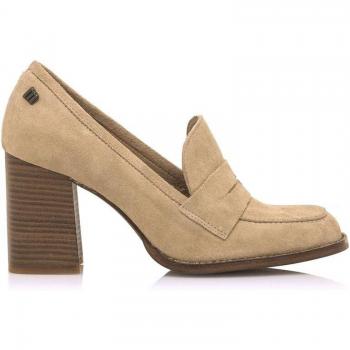 Mustang - Mocasines de mujers de tacón en serraje de color beige