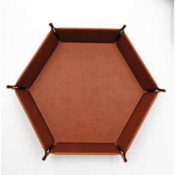 Réserve compacte en forme d’hexagone pour dés de jeux
