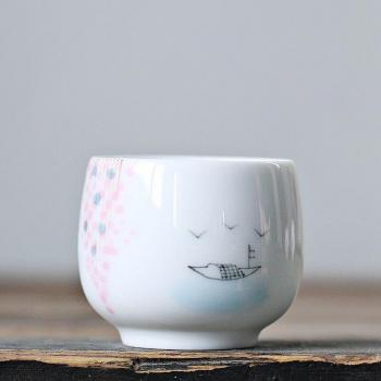 CHANSHOVA Traditional Chinese Retro Style Hand-Painted Under Glaze Ceramic Tea Cup