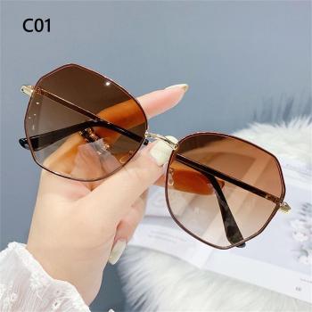 Gafas de sol ovaladas con marco de metal y lentes de gradiente, protección UV 400