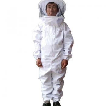 Bee-Proof White Beekeeping Suit