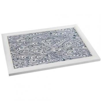 Bandeja “Wanderlust Deco” en blanco con soporte mullido