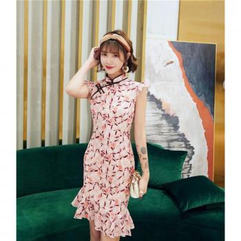 Qipao juvenil de gasa con diseño elegante