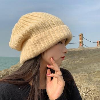 Bonnet en tricot style Angola pour femme