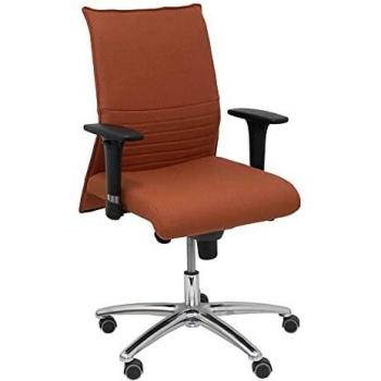 Fauteuil Confident en marron de Piqueras Y Crespo d'Albacete