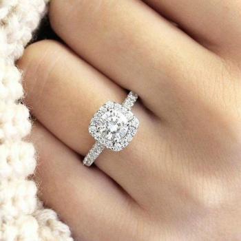 Exquisite White Crystal Rhinestone Women's Engagement Ring
