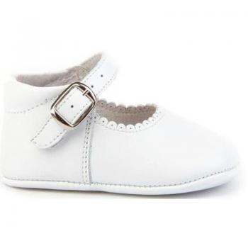 Zapatos bebé niña ANGELITOS, patucos modelo 240 en blanco